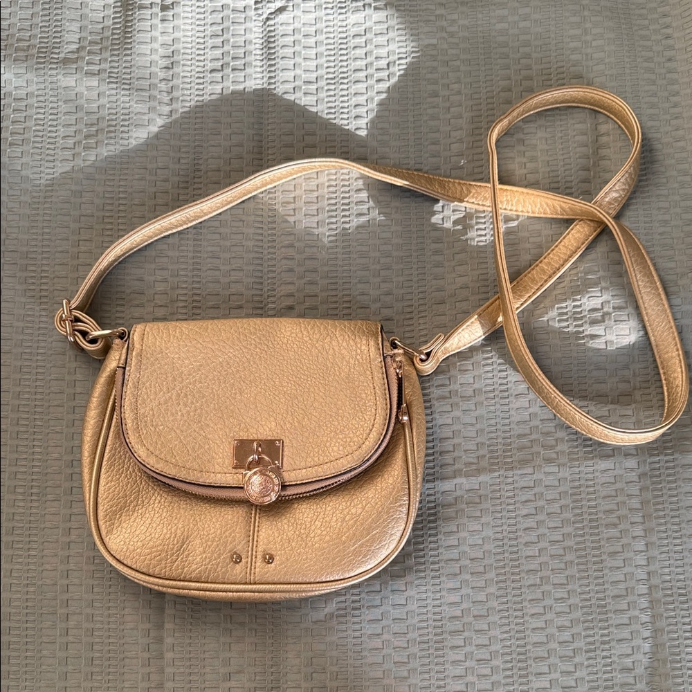 🌹 - 4/$30 Elegant Gold Crossbody Bag